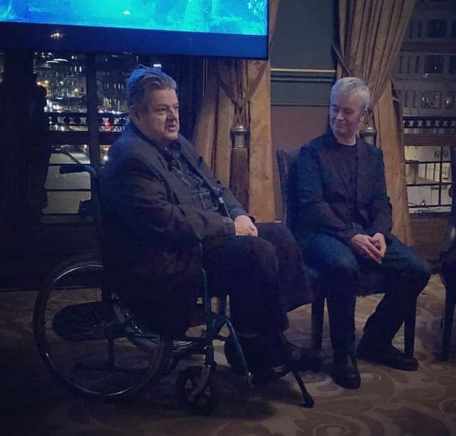 Робби Колтрейн прикован к инвалидному креслу и ждет операцию